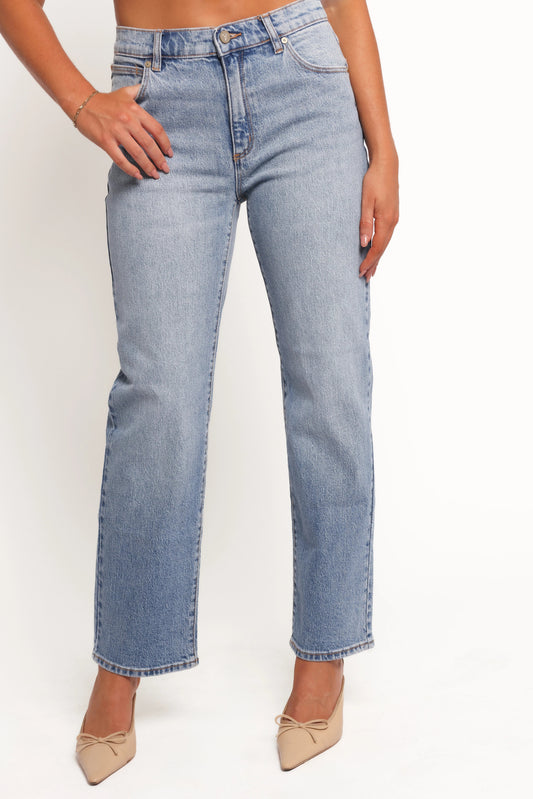 Abrand Cropped Mid-Straight Jeans